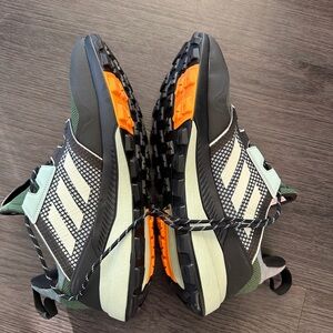 Adidas Terrex hiking shoes. Great condition. Just washed. Size 13 mens